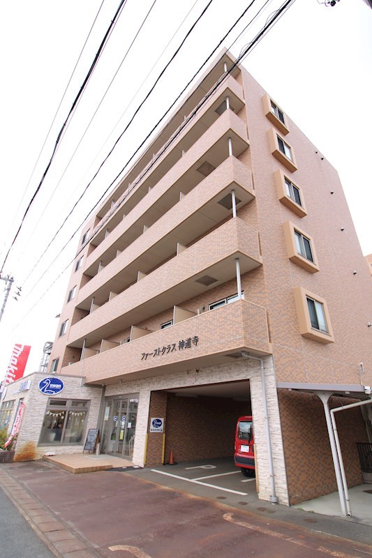 ファーストクラス神道寺 405号室 外観