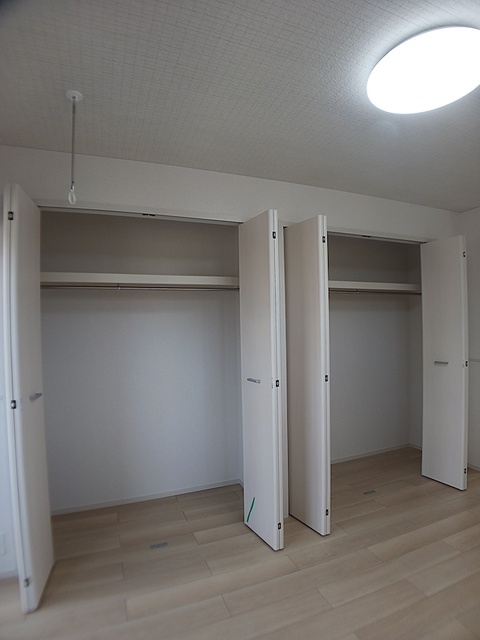 ヒカルサ新潟関屋 収納