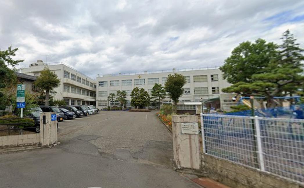 グランピュア 小学校