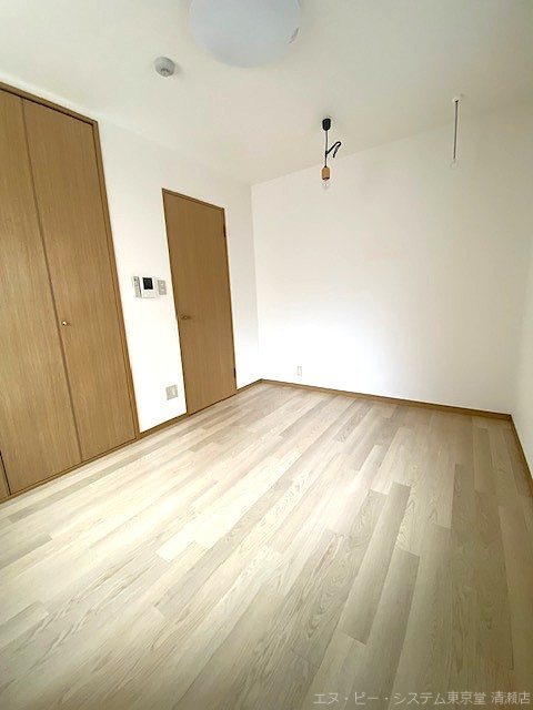 杉山ビル ベッドルーム