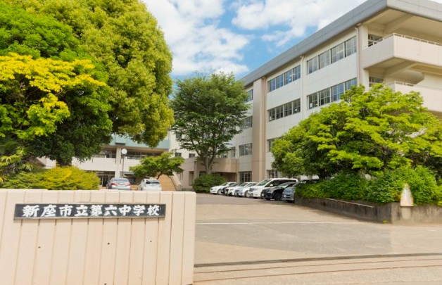 鈴木ビル 中学校