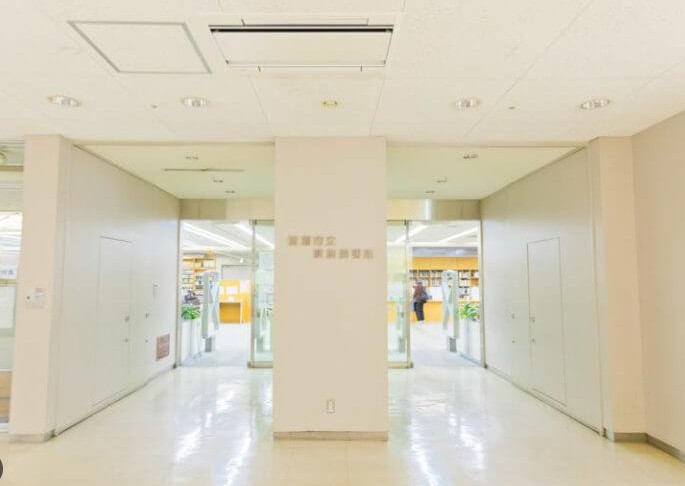 KEハイム 図書館