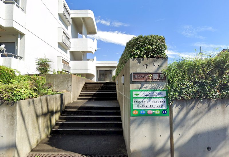 サンハイツ栗原敷地内駐車場 外観