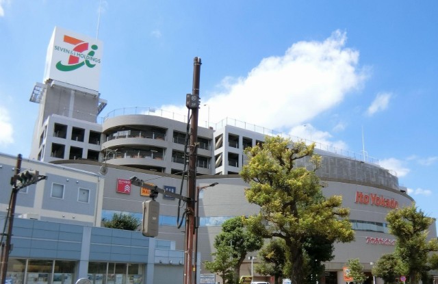 サンハイツ栗原敷地内駐車場 スーパー