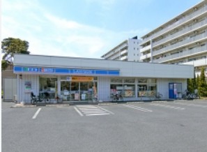 アルベロパラッツォ コンビニ
