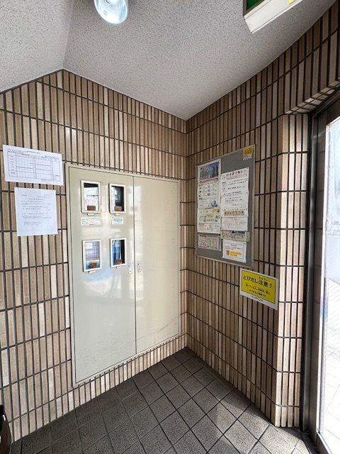 エンドービル ロビー