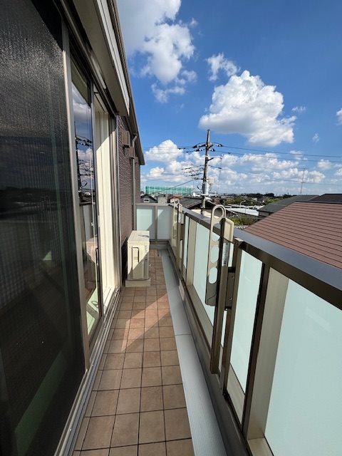 Maison le sel de la terre ベランダ