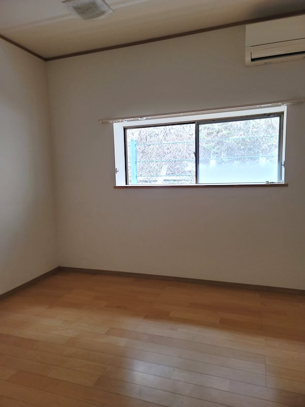 竹生町貸家 ベッドルーム