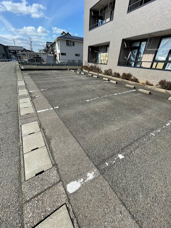 カーサ　デルソール 駐車場
