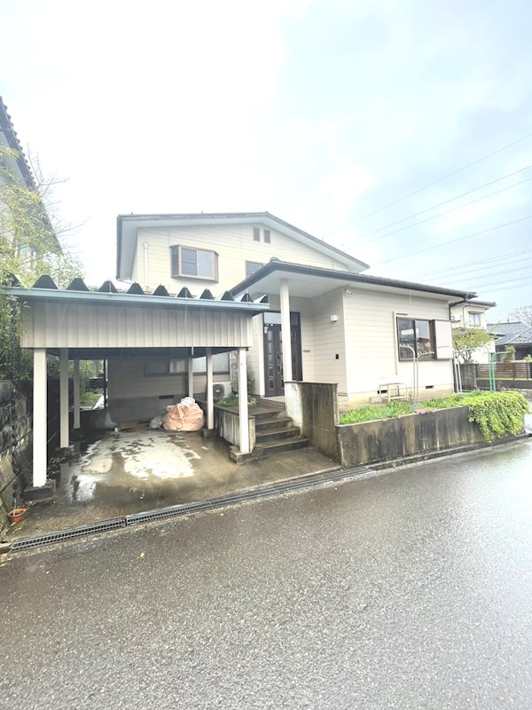 ライツレーン杉の木台 駐車場