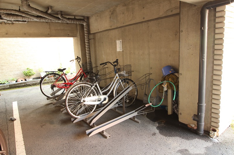 タウン西野 駐車場