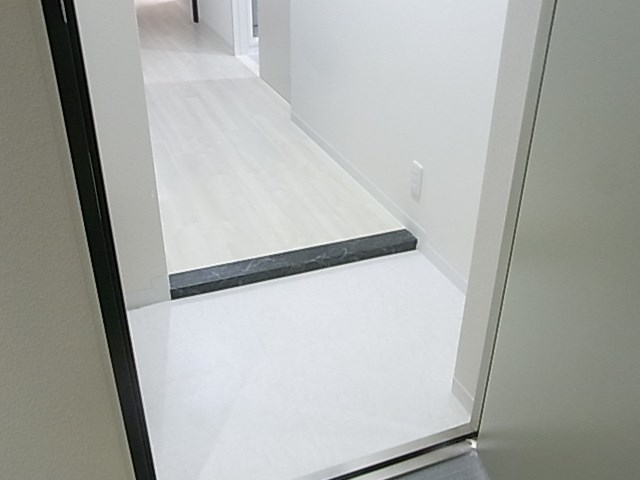 アダージオ 玄関