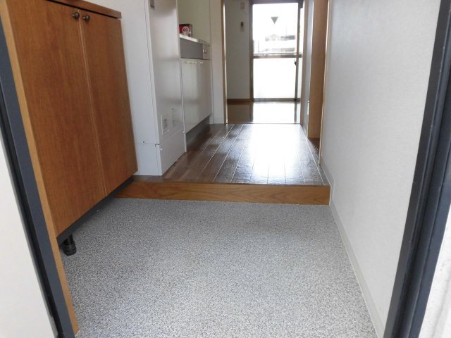 パインハウス 玄関