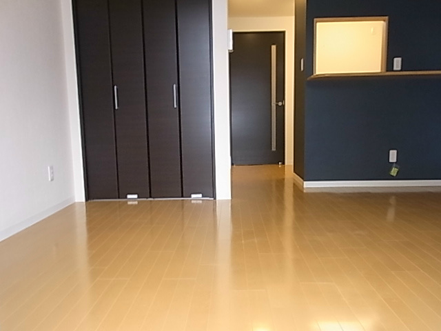 ガルリ高槻   リビング