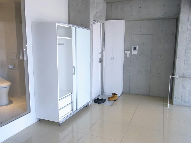 ホワイトレジデンス リビング