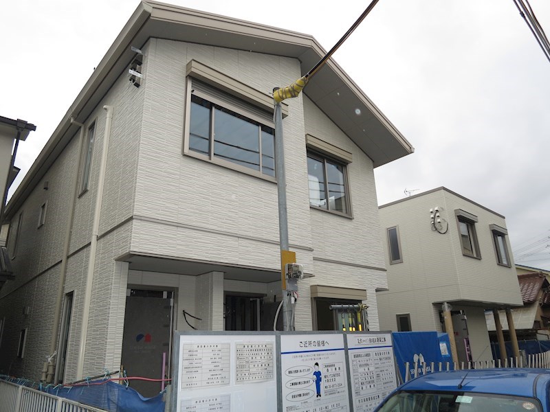 シャーメゾンフィオーレ 201号室 外観