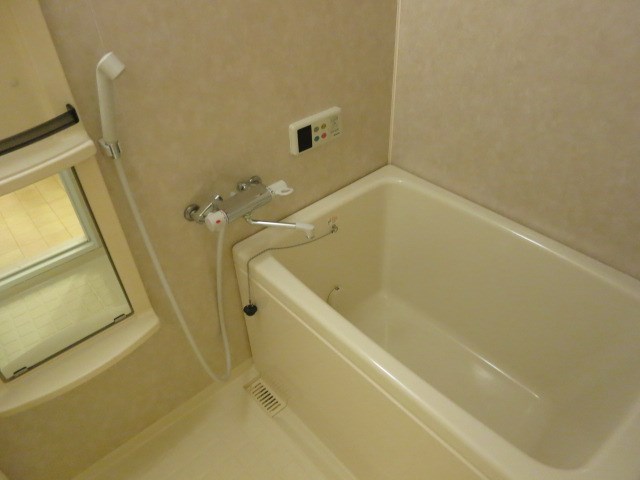 ラ・カステル・メウ 風呂画像