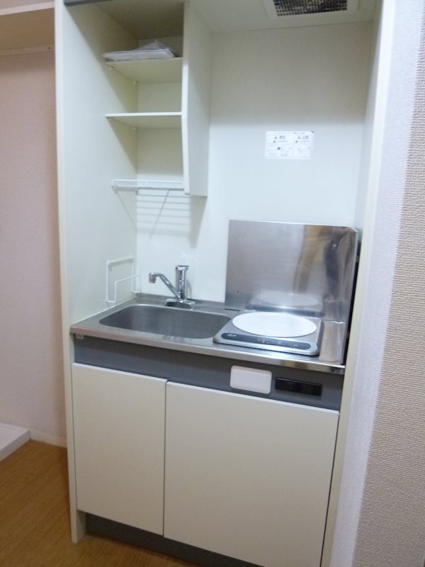 ハイツイオン リビング