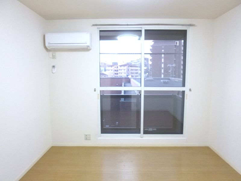 ハイツイオン キッチン