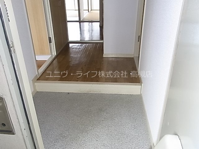 ハイツ81 玄関