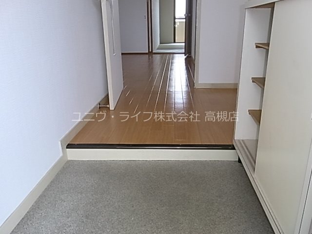 ヴェルデ高御座(ヴェルデタカミクラ) 玄関