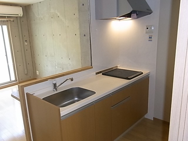 メゾンヴェール月見町Ⅰ キッチン