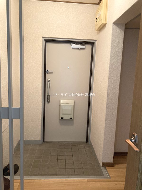 水無瀬青葉ハイツ 玄関