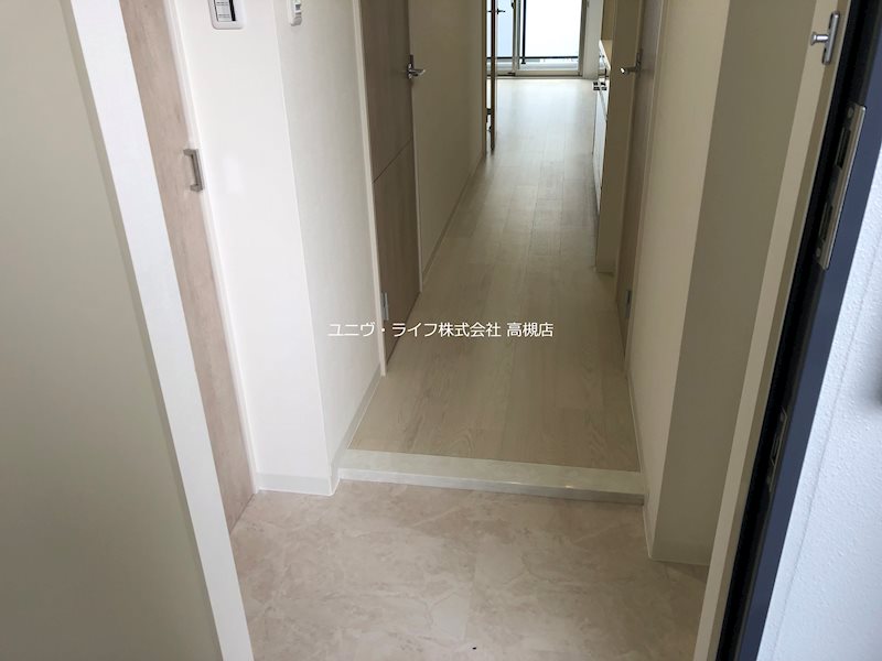 ImpRex3号館 玄関