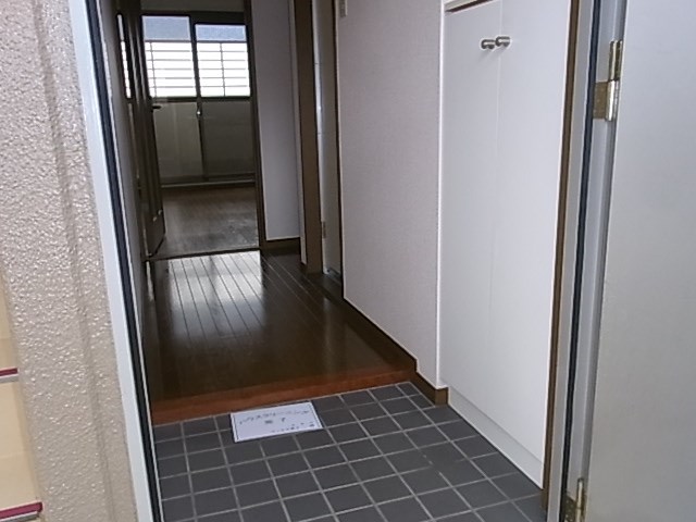上田マンション 玄関