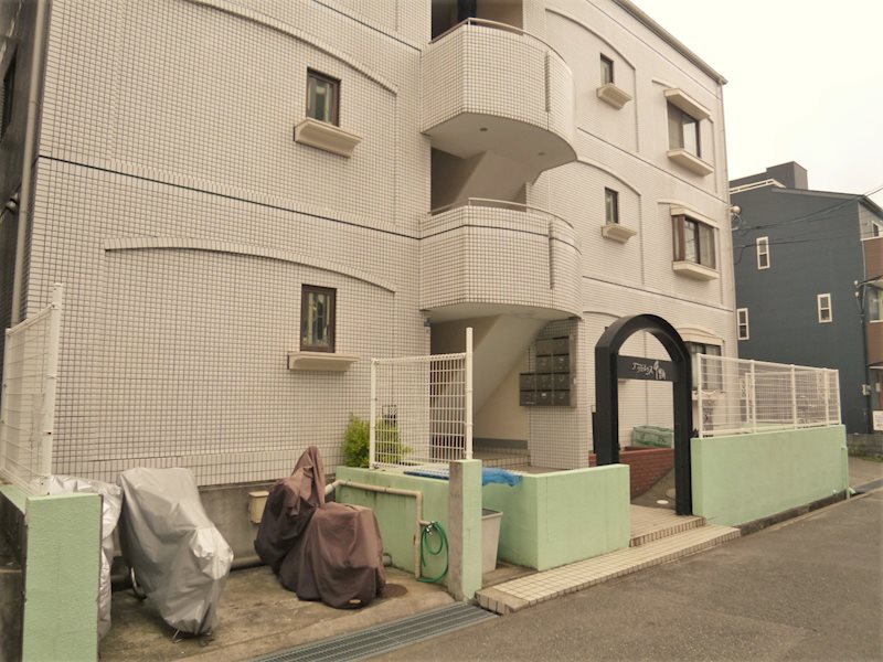 エクセレンス千里山 外観