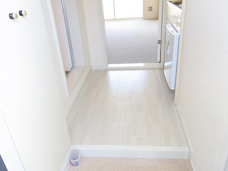 ビー・エスパース  玄関