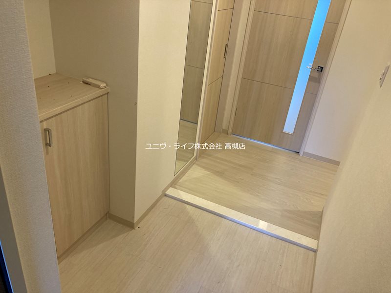 エス・メゾンE棟 玄関