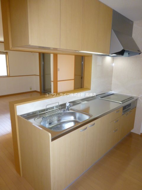 今城町タウンハウスⅡ キッチン