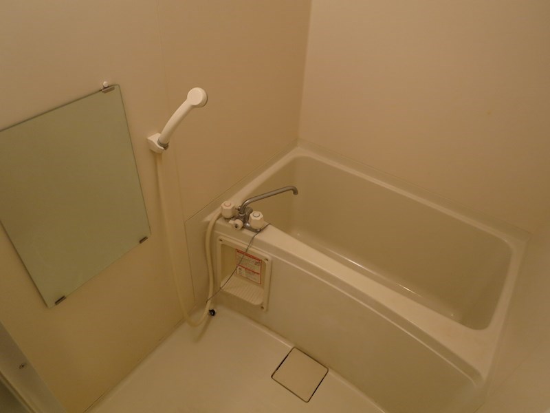 グーテンターク富田  風呂画像