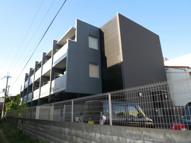 ガルリ高槻   101号室 外観
