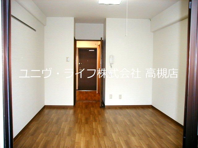メゾンアイーシャ リビング