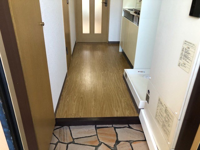 コンセール愛宕山 玄関