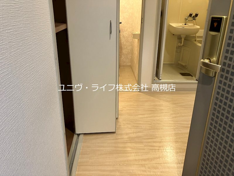 トレンディア高槻 玄関