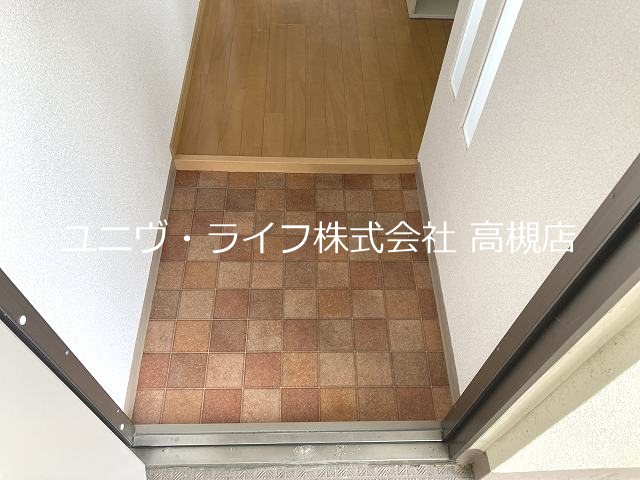 メゾン高槻 玄関