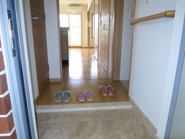 ラ・エスペランサ山手    玄関