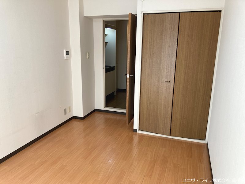 畠山ビル リビング