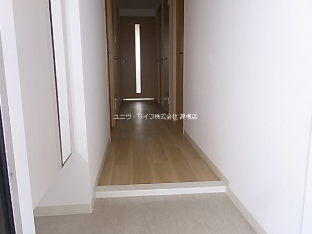 槻（ケヤキ） 玄関