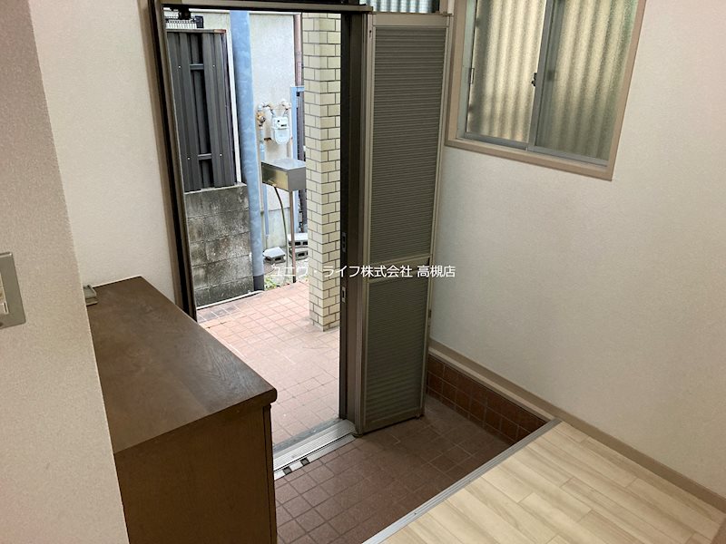 芥川町中井邸 玄関