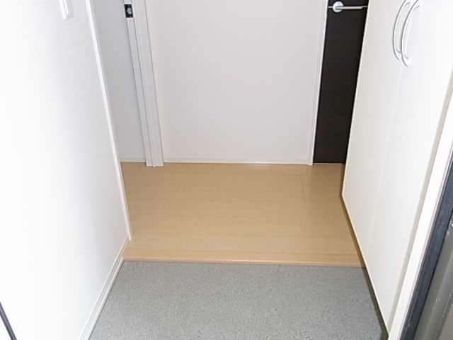 セジュールマルシェ 玄関