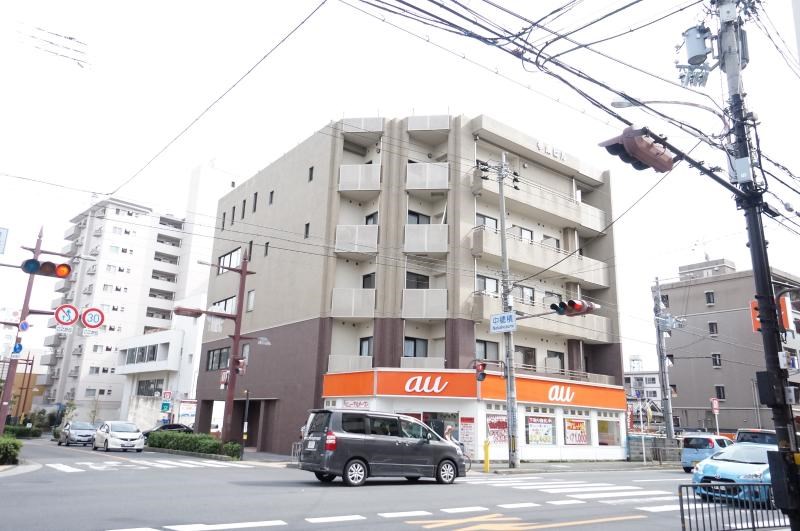 孝成ビル 201号室 外観