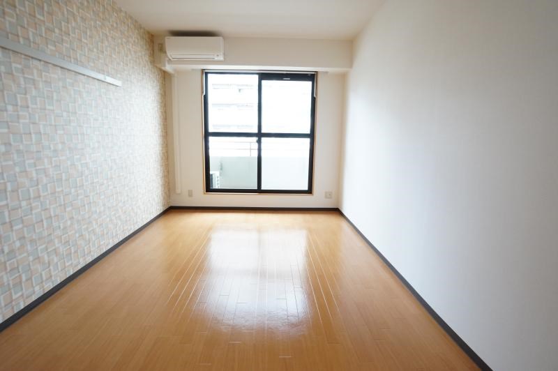 孝成ビル リビング