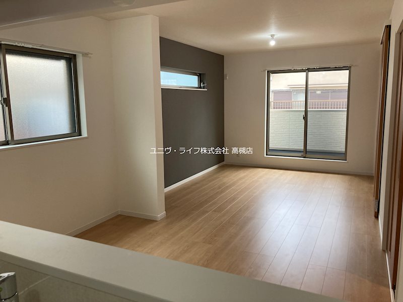 サンライズ芥川 リビング