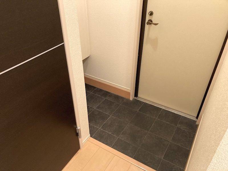 セジュールリズ 玄関