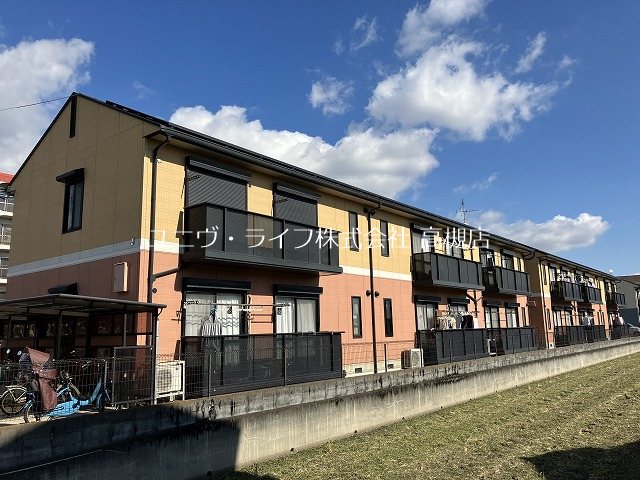 ローンコート 201号室 外観