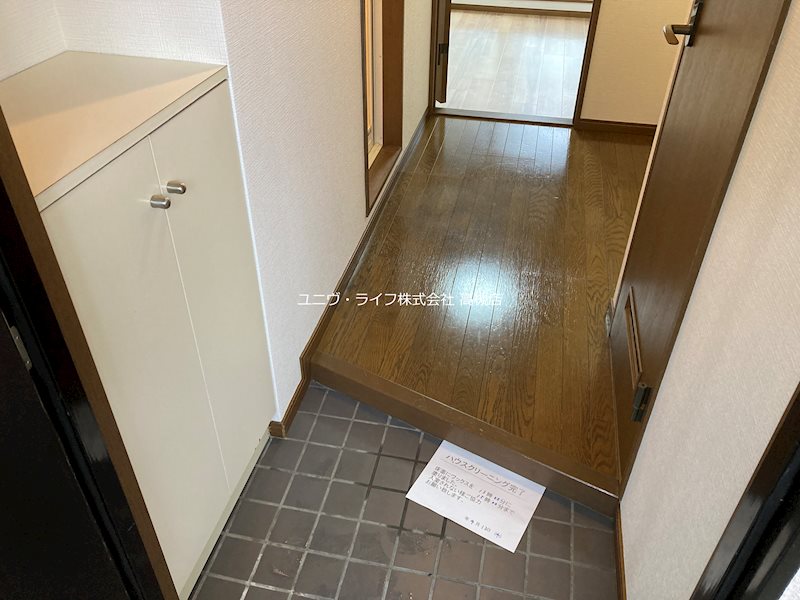 アビテ八幡 玄関